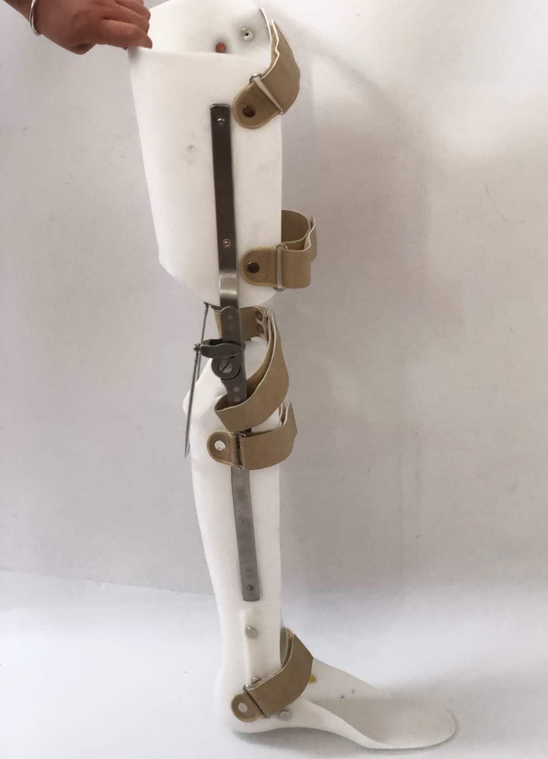 Knee-Ankle-Foot Orthosis